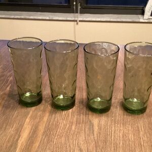 Vintage green Hazel Atlas “Green Dot/Coin Dot 6 3/4” T 3” D tumbler Set(4)